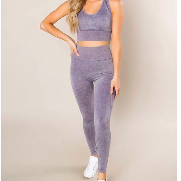 Lavender Sports Bra with Leggings Set - Picture 1 of 5
